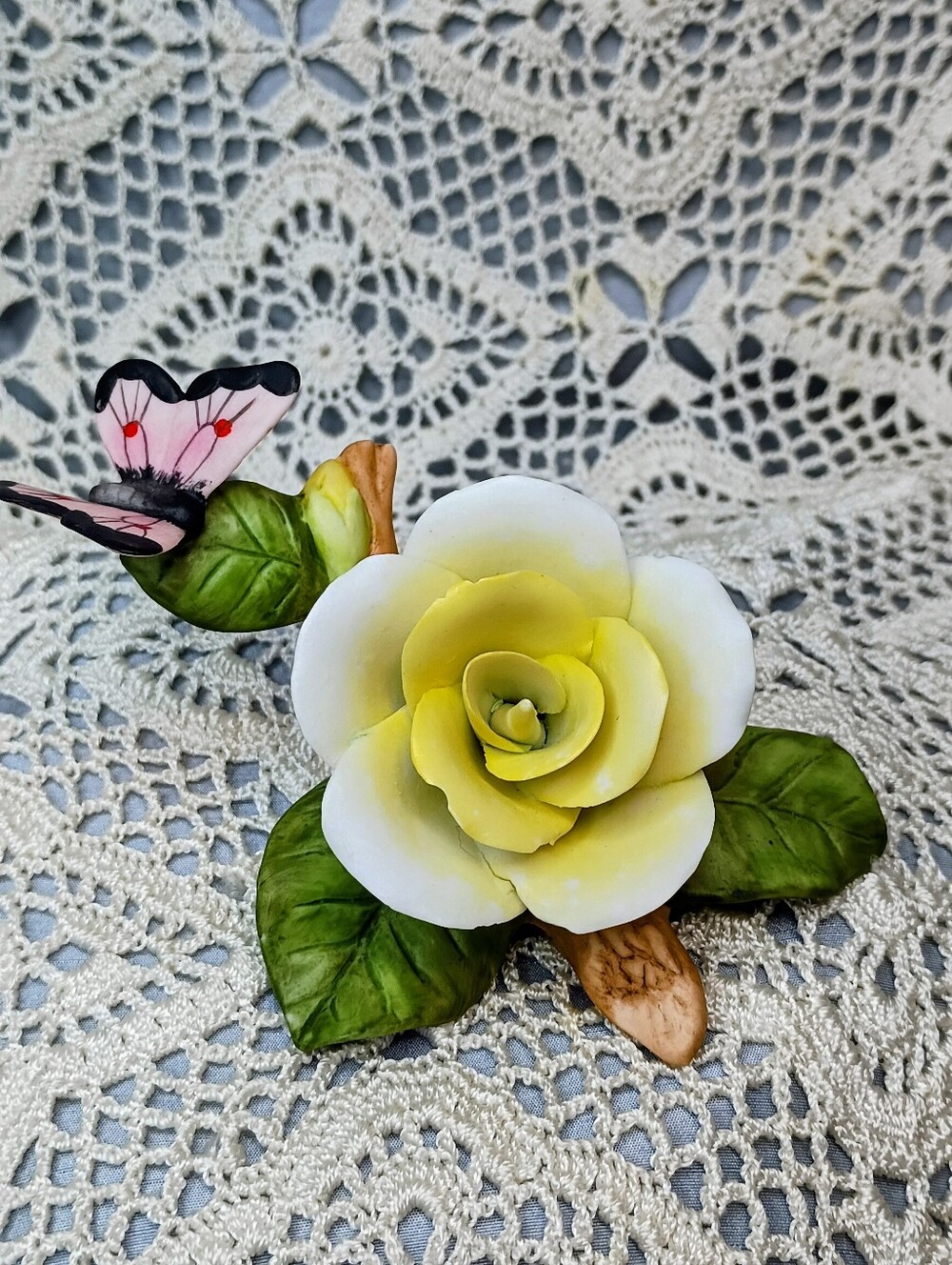 Lefton 07957 "Yellow Rose"